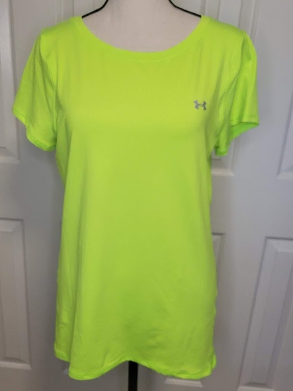 Under Armour HeatGear Neon Yellow Running Workout Tee Women's Medium NWT
